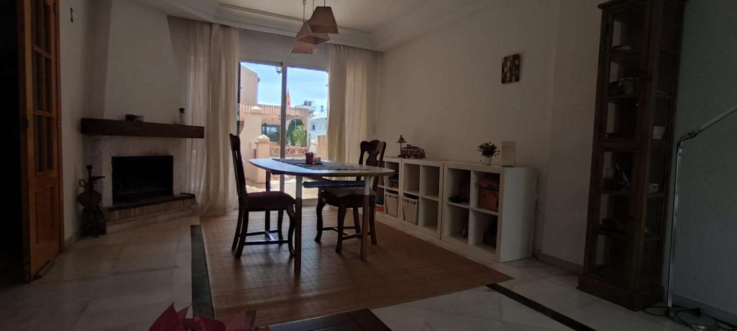 Casa en venta en Los Pacos (Fuengirola)